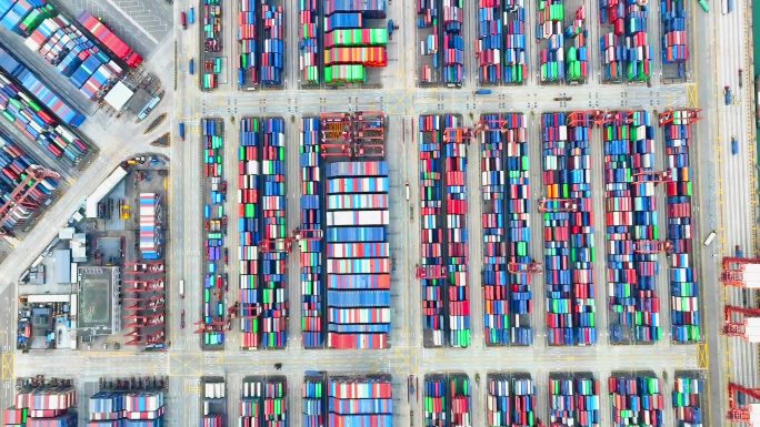 中国自贸区通往世界的门户：蛇口集装箱码头