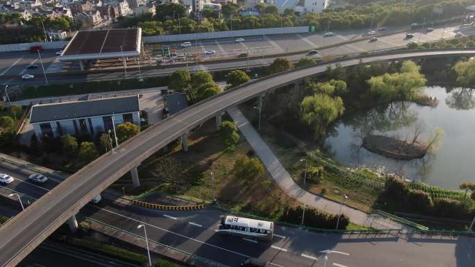 上海 城市建设 高速公路 车流 收费站