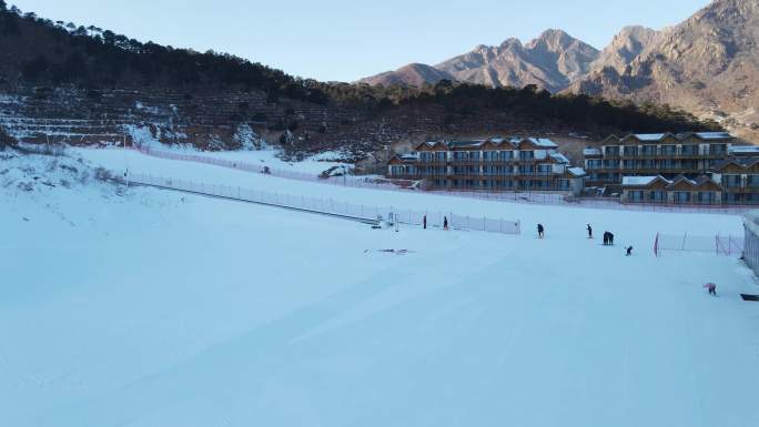 雪场滑雪戏雪航拍