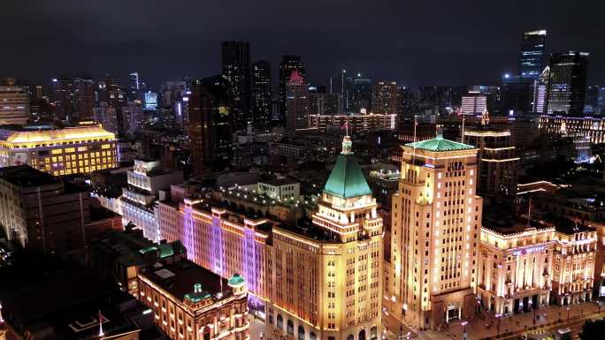 航拍上海南京东路步行街和平饭店夜景