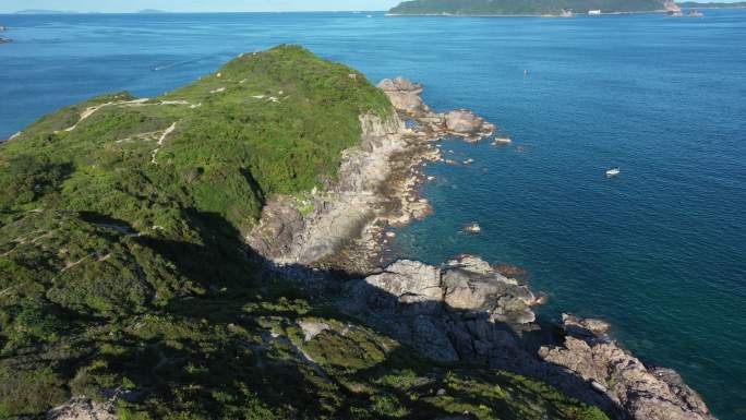 4k航拍深圳东涌海边海岸线