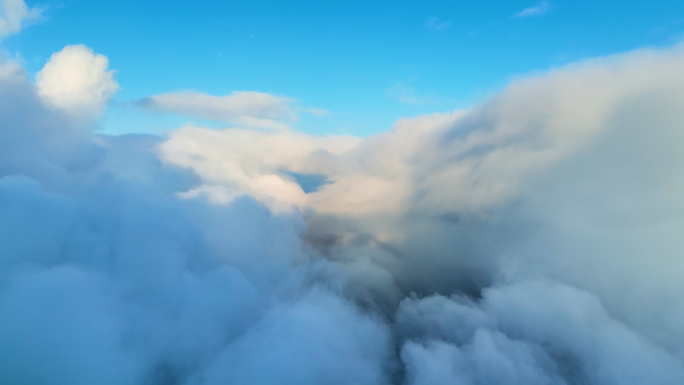 唯美意境的天上云雾4K航拍