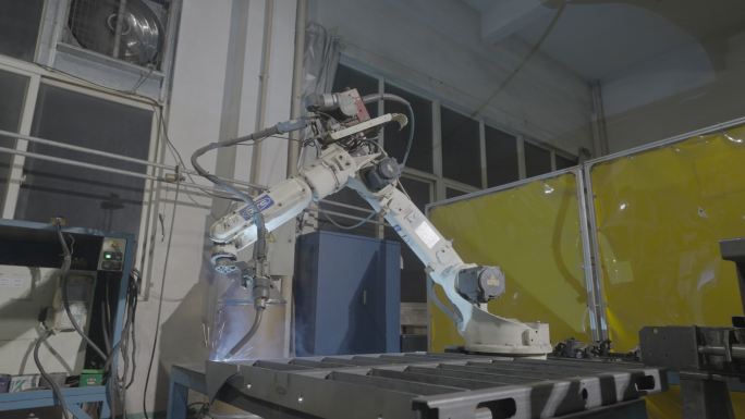 工厂机器人自动化焊接超清实拍