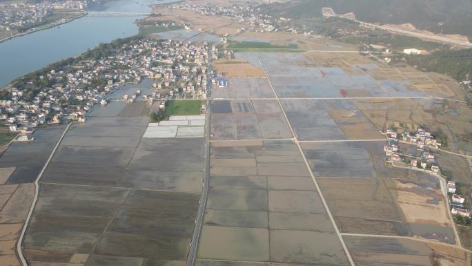 新农村春耕风光图景