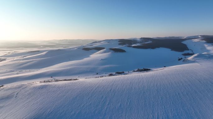 极寒天气大兴安岭丘陵地带雪景