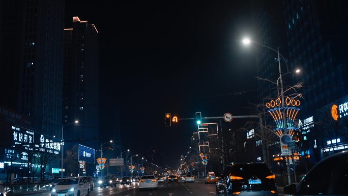 城市 夜景 车流 街道 后视镜 开车