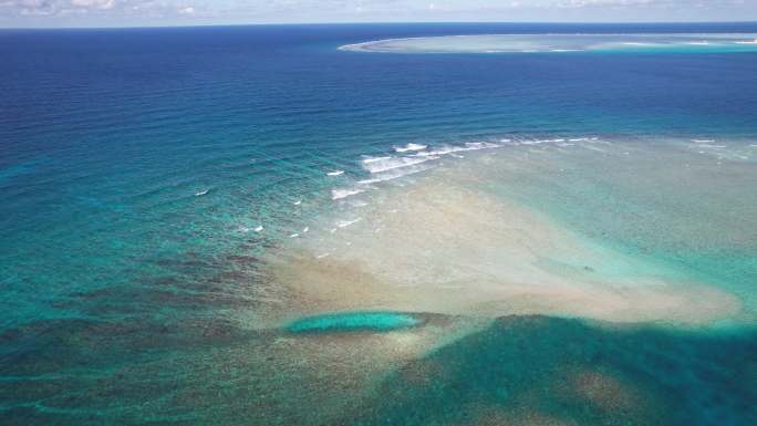 海南三亚海滩西沙群岛航拍4K海景白沙滩