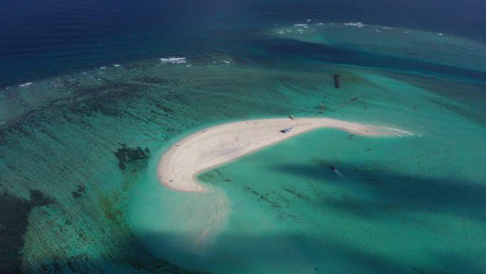 海南三亚海滩西沙群岛航拍4K海景白沙滩