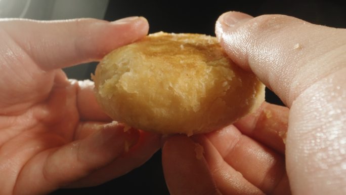 月饼 中秋 节日氛围 美味 酥皮月饼升格