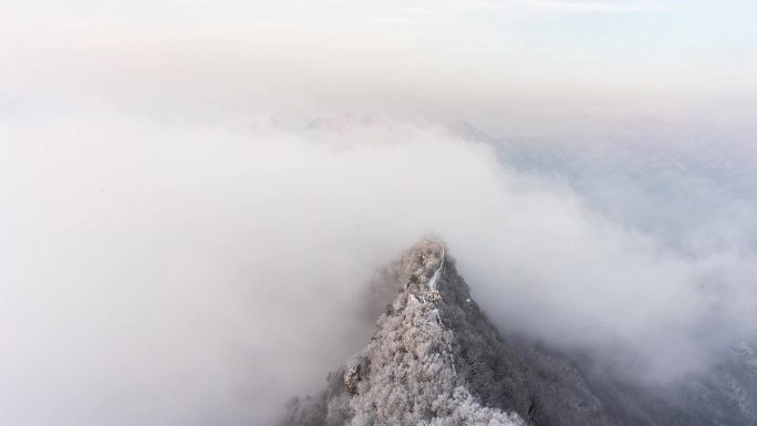 北京箭扣长城冬季雪景云海延时