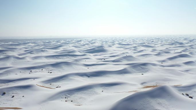 雪后沙漠