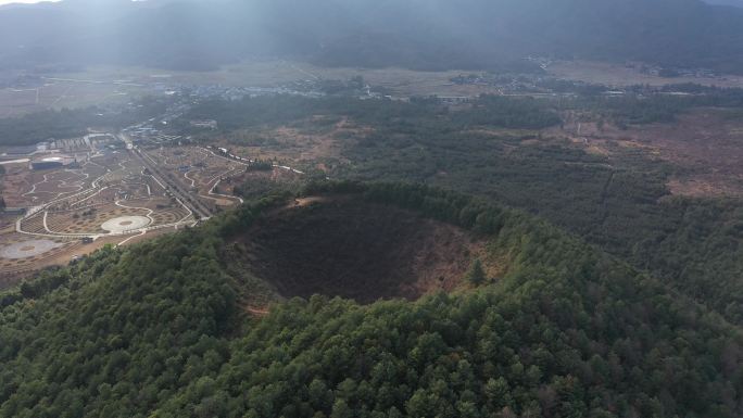 航拍云南腾冲火山