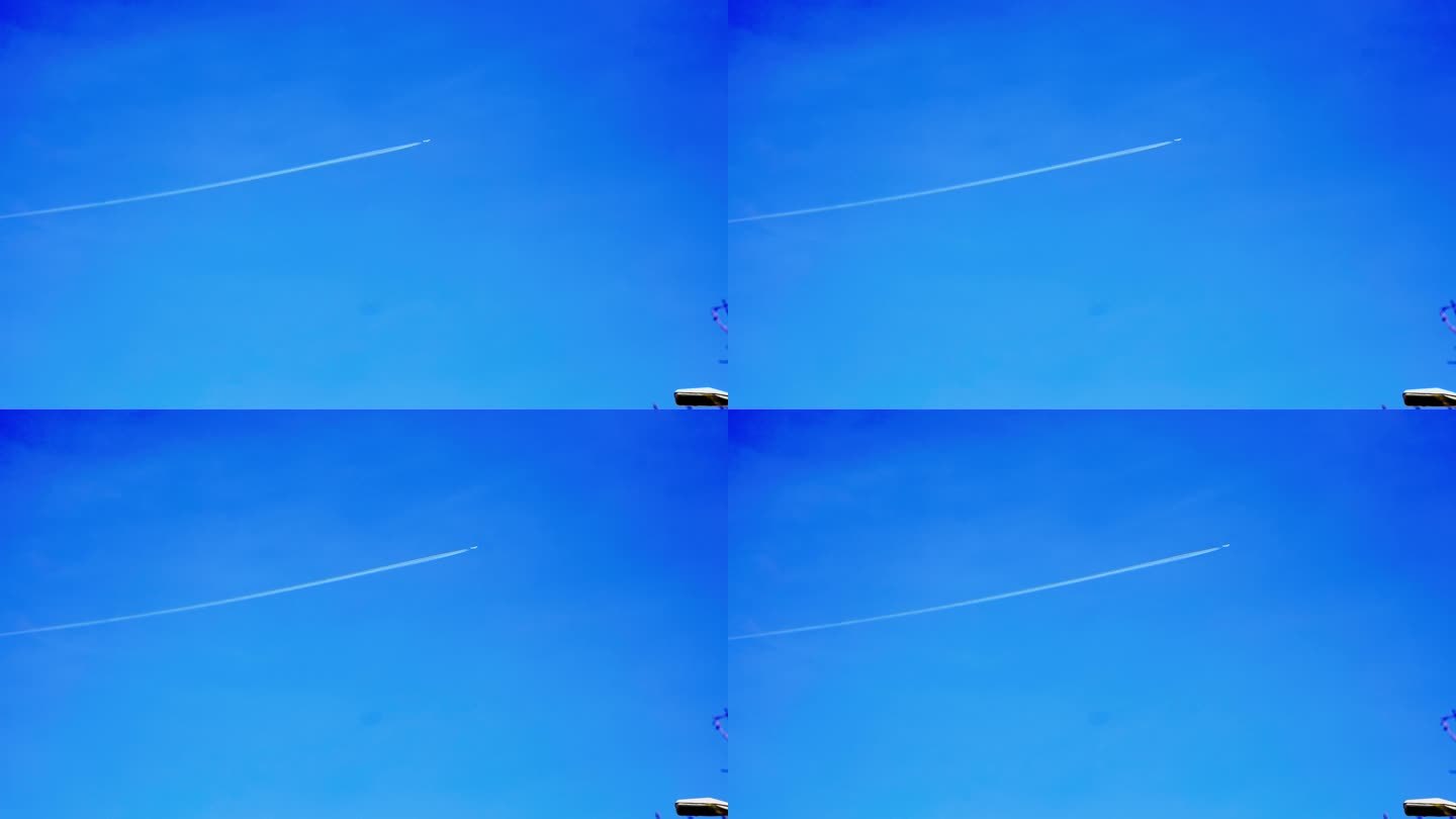 飞机划过天空