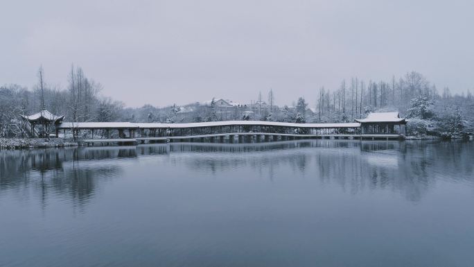 航拍杭州西湖浴鹄湾雪景