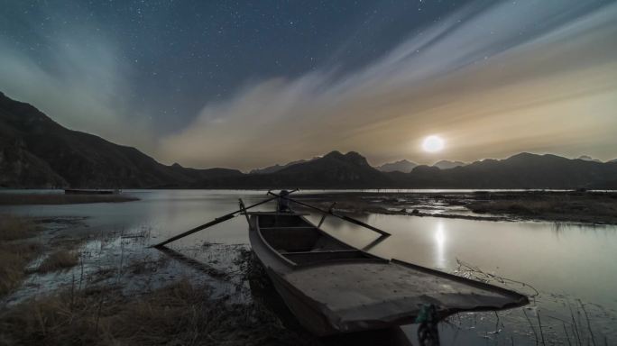 河北易水湖小船星空月升延时摄影