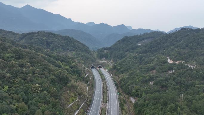 森林高速公路隧道航拍