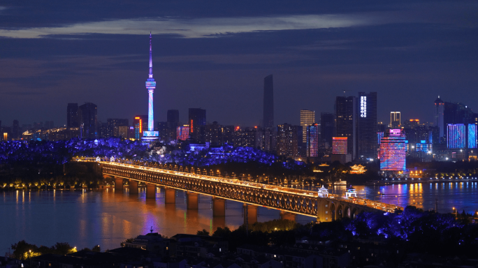 武汉夜景长江江滩黄鹤楼轮渡火车