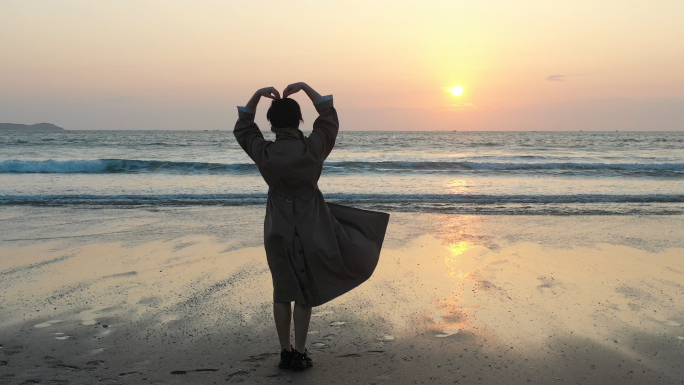 海边日出 海边美女 海边度假 海上观日