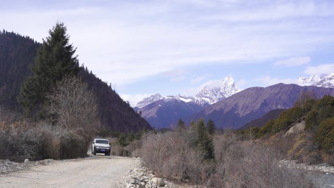 秋天 翻山越岭 保持热爱 奔赴山海