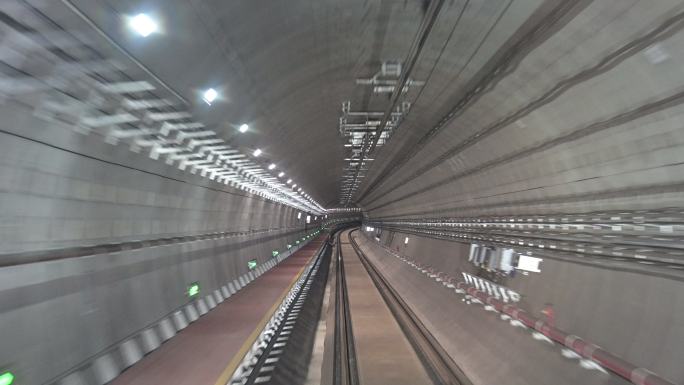 地铁 交通 流通 行驶 到站 4K