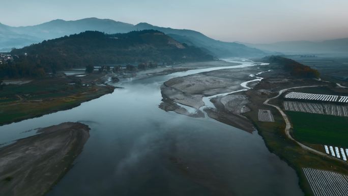 云南旅游风光滇西大盈江沙洲沙滩