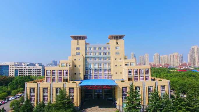 航拍江汉大学图书馆