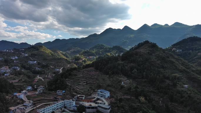 茅台镇酒厂赤水河山区航拍白酒工厂贵州山区