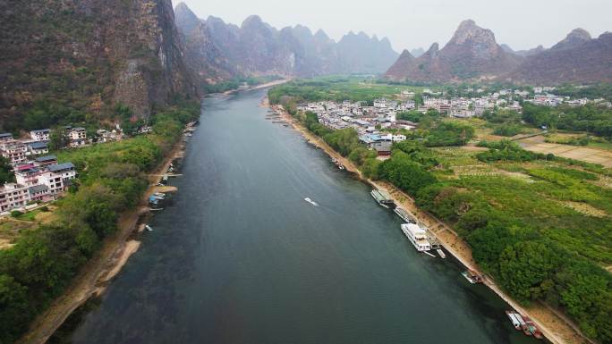 桂林山水 漓江风光 游船 喀斯特地貌航拍