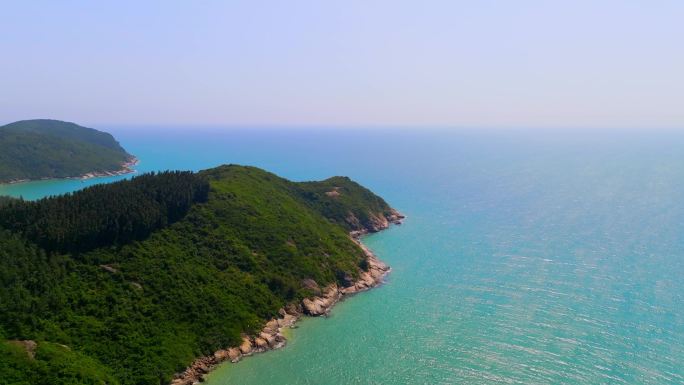 大海岛屿航拍大海自然风景