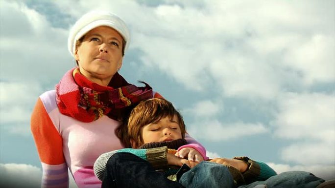 母亲与孩子 (HD 1080)