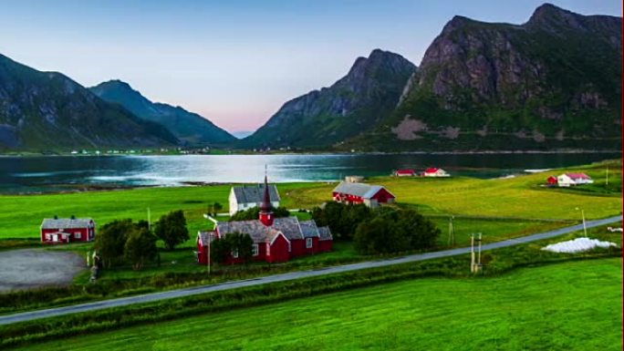 挪威罗浮敦群岛，鸟瞰峡湾和田园村庄