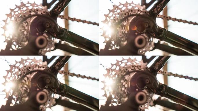 运动中的自行车齿轮和链条
