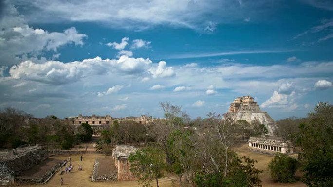 时间流逝：乌克斯马尔玛雅遗址，墨西哥