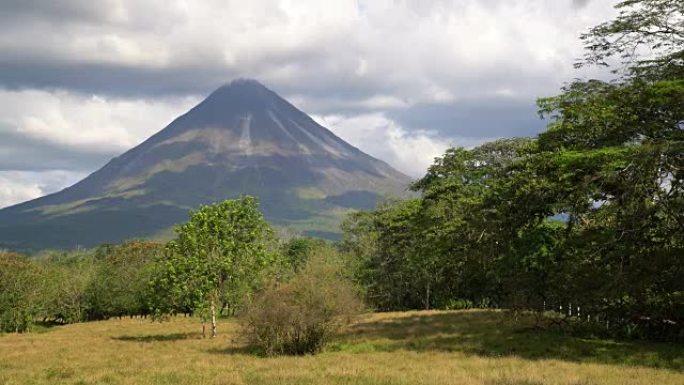 DS阿雷纳尔火山
