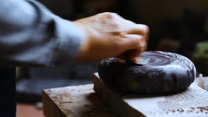 砚台制作 传统手工艺 磨墨