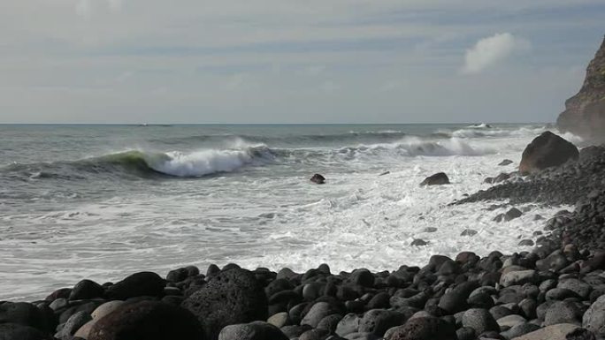 岩石海岸线海浪巨大海浪