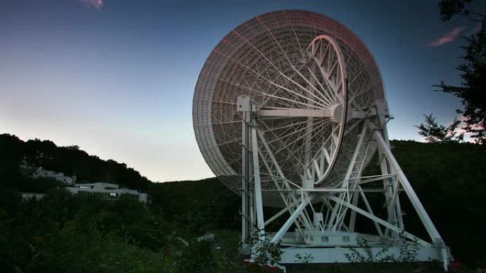 射电望远镜通讯信号外太空