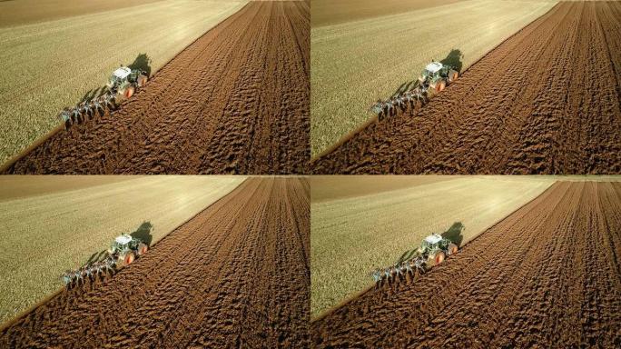 AERIAL：拖拉机耕地