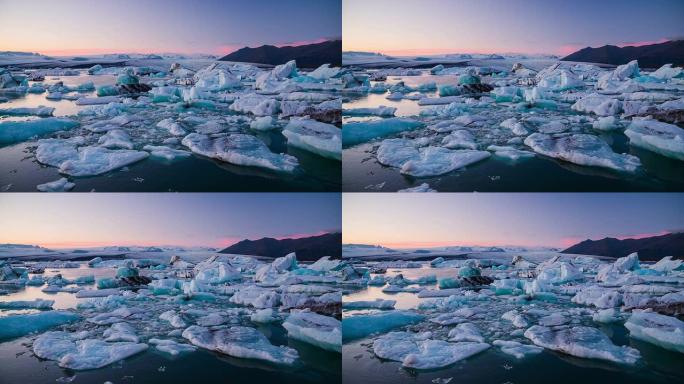 漂浮在Jokulsarlon冰川湖中的冰山