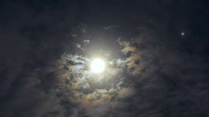 月亮的时光倒流阳光光圈白云