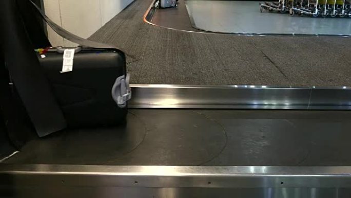 4K: 机场的行李传送带