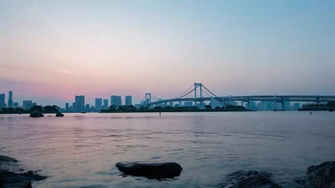 东京日落时的T/L 8k彩虹桥