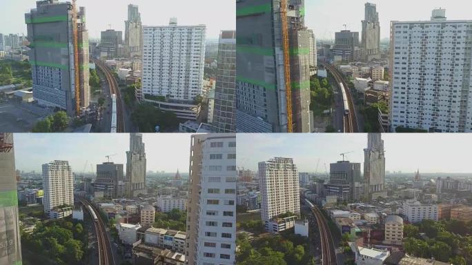 曼谷市的鸟瞰图，收费公路，空中火车，建筑和河流