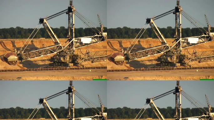 PAL：大型褐煤挖掘机