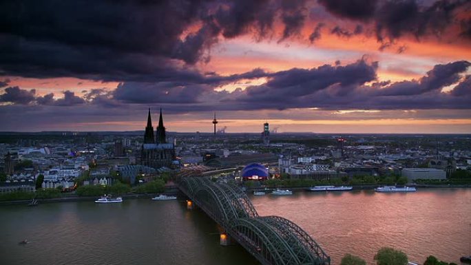 时差：德国科隆科隆大教堂德国地标夜景