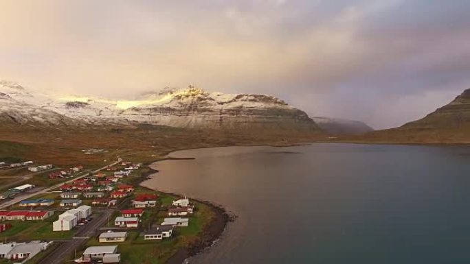 冰岛Snaefellsnes的空中沿海城镇