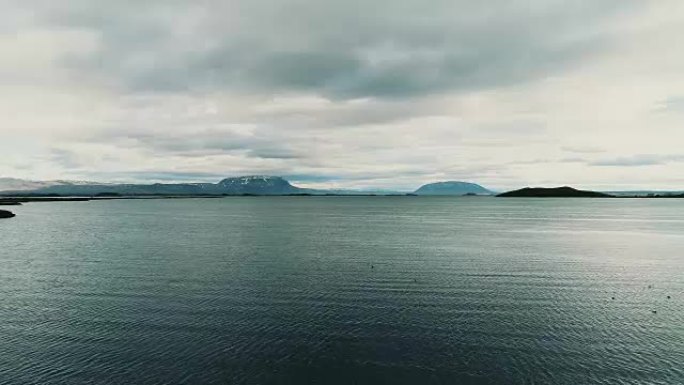 低潮时的冰岛海岸。鸟瞰图