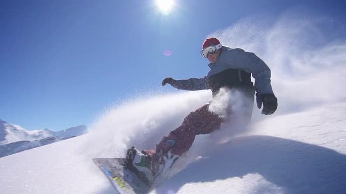 滑雪板运动员转粉滑雪滑冰雪运动冬天体育