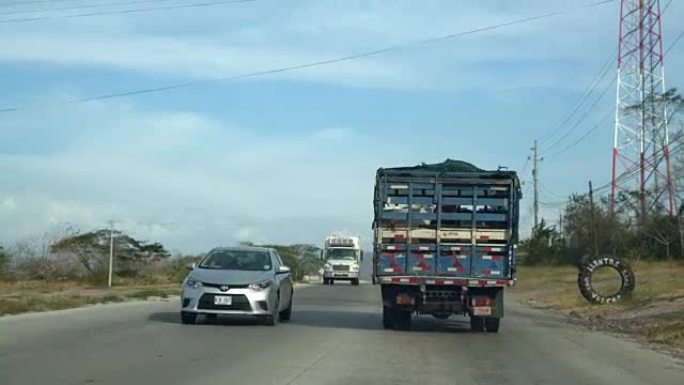 哥斯达黎加乡村公路上的POV交通