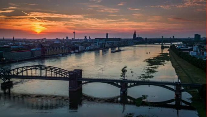 空中: 德国的科隆城市景观和莱茵河